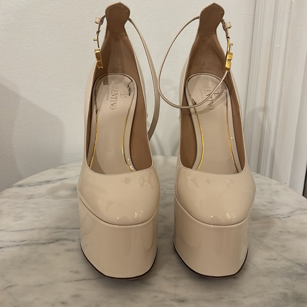 Valentino tan-go patent leather platform pumps - Picture 3 of 8